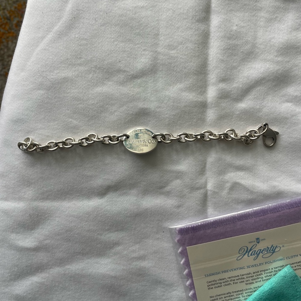 💖✨Please Return to Tiffany & Co.Iconic Design. Silver Bracelet and Necklace set💖 - Picture 9 of 15